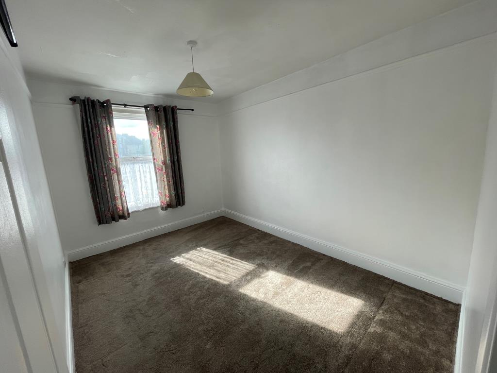 Lot: 111 - FREEHOLD SHOP AND TWO-BEDROOM FLAT - First floor bedroom two